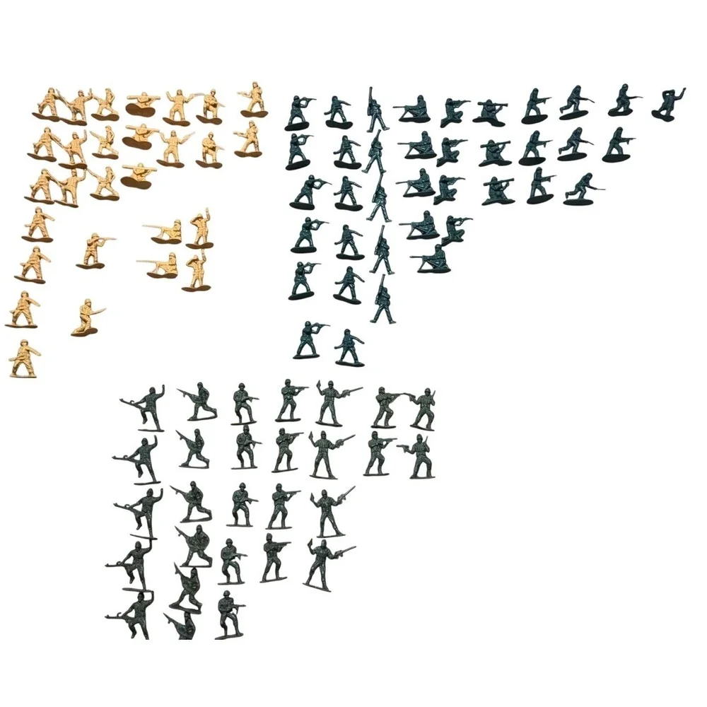 Vintage Plastic Army Men Green Yellow Unbranded 1.75